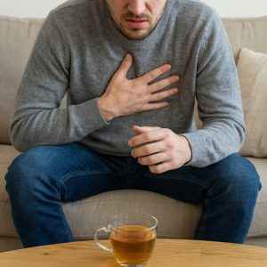 空腹喝茶心慌手抖，这是咋回事？